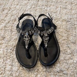 💕3/$25💕 Guess Sandals